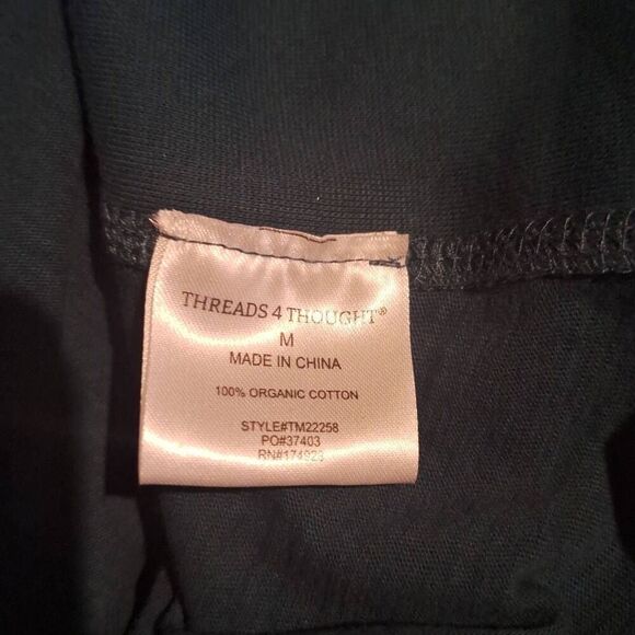 Threads 4 Thought Mens Leeroy Curved Hemline Henley Dark Green Size Medium NEW - Picture 5 of 5